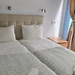 Downtown 3*